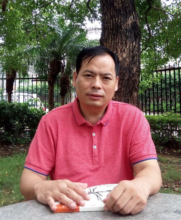 66韩报春.jpg