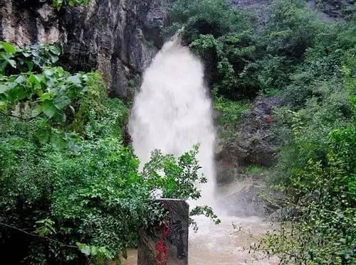 南阳淅川县唯一值得去的景点，瀑布成群，绿树成荫，堪称仙境