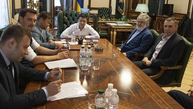 据俄媒9月11日报道称,乌克兰总统弗拉基米尔·泽连斯基在他的办公室