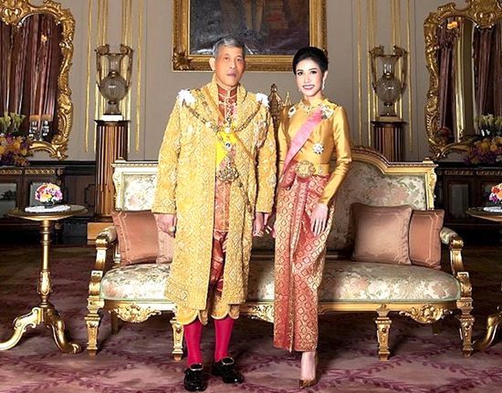 泰国王室首提通奸一词 泰王再解职4名王室官员