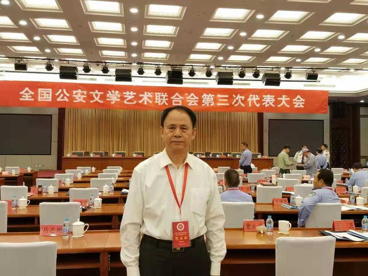 【都市头条向幸福出发编辑部】第768期 李炳天乡愁之七《家乡》（图2）