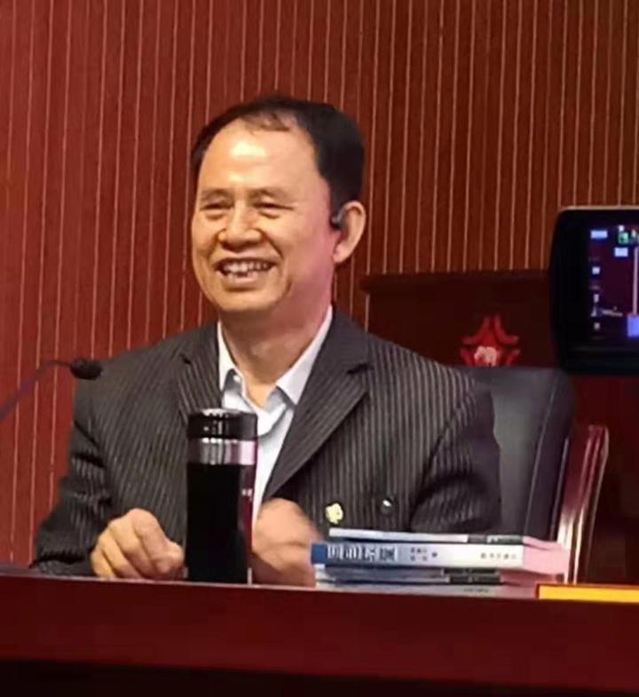 【都市头条向幸福出发编辑部】第882期 李炳天将军《边防•家乡》之二十六 跳梆（图2）