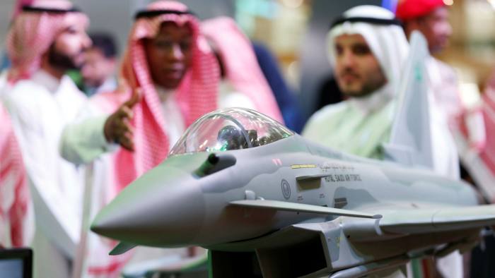 英国将恢复对沙特阿拉伯销售军事武器