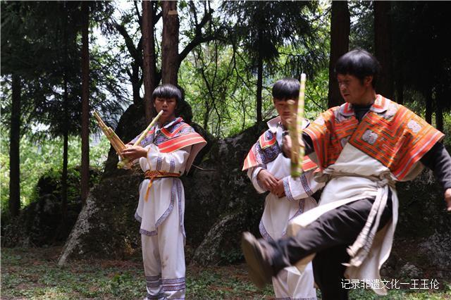 苗族芦笙舞（滚山珠）国家级传承人 ——王景才