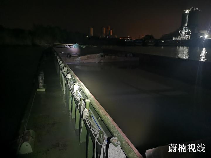长航镇江分局高压态势持续严打长江非法采砂