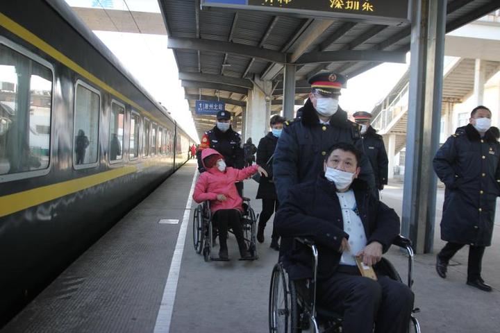 滁州北站启动“开往春天的列车”