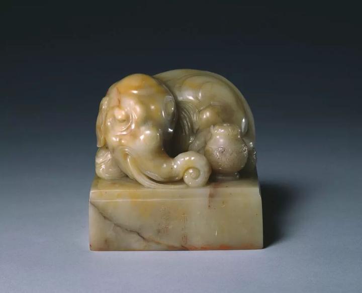 寿山石赏析】生生不息，百兽呈祥