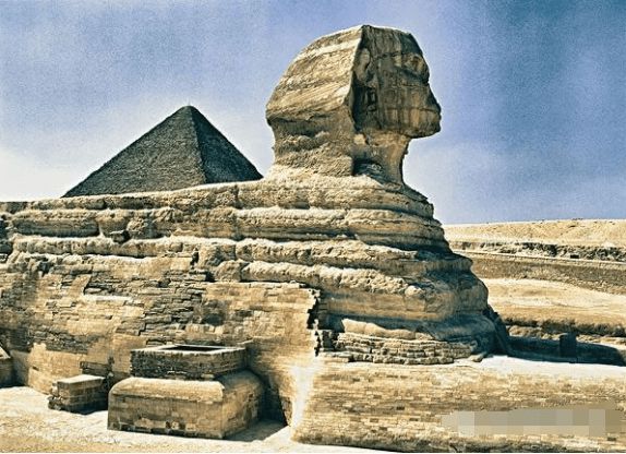 埃及 胡夫金字塔_埃及胡夫金字塔发掘_埃及金字塔进不去吗