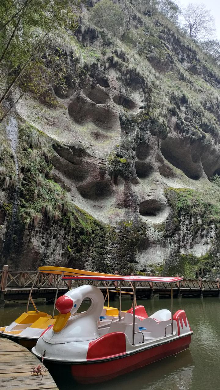 福建泰宁寨下大峡谷神奇的翠谷奇洞壮观的地学画廊