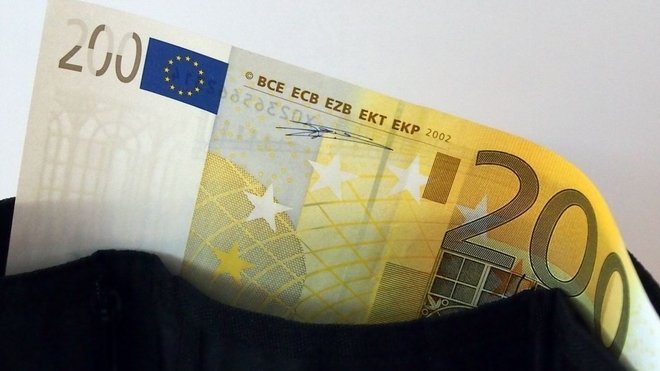 乌克兰加密货币合法_欧盟委员会 加密货币_高额加密货币遭窃