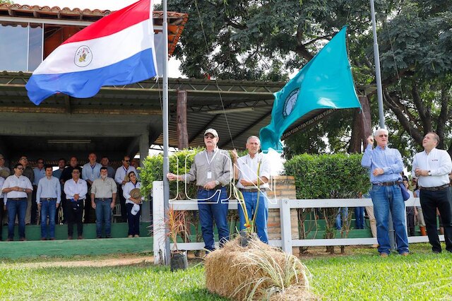 La Nación / Congreso internacional e incorporación de nueva raza serán las novedades en la Expo Ganadera