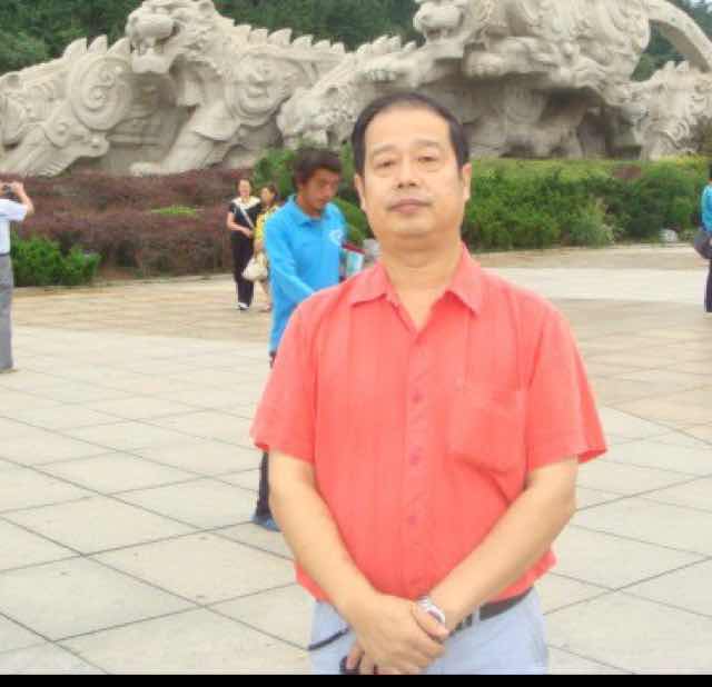 「我為香港寫首詩」徵文大賽入選作品姜華-月照香江。存谢！