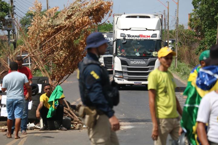 Bloqueios bolsonaristas: quais são as penas previstas para interdição de rodovias | Eleições | G1