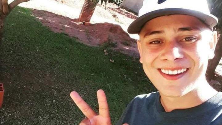 Joven murió tras ser picado por avispas