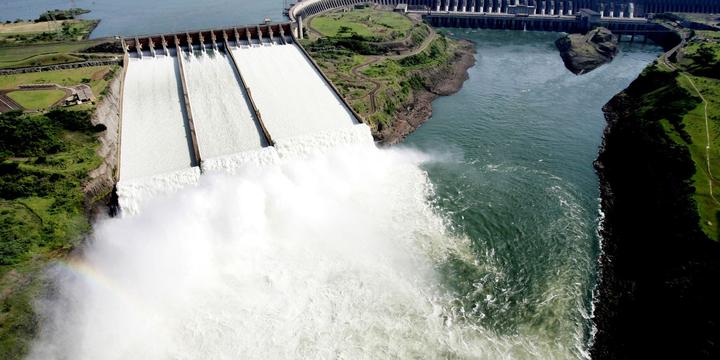 Energia acumulada por Itaipu abasteceria o mundo por 43 dias | Agência Brasil