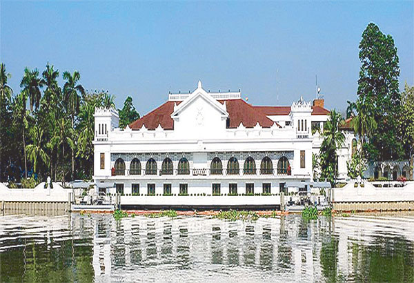 总统府指公布涉毒政客名单不违宪_菲律宾_新闻_华人头条