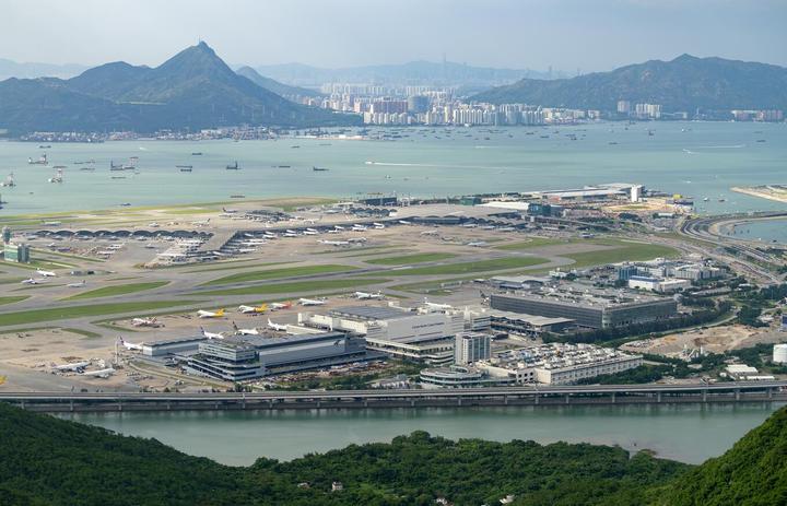 陈茂波大屿山以建设机场城市为目标