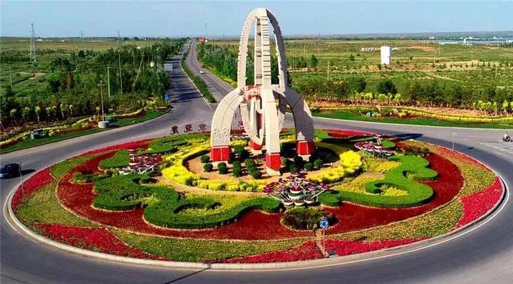 鄂托克旗用"工匠精神"打造园林精品 为文明城市增色添彩