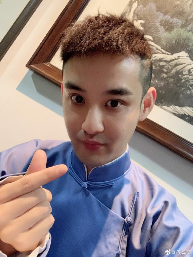 侯鹤廉宣布退出德云社:感谢师父师娘栽培