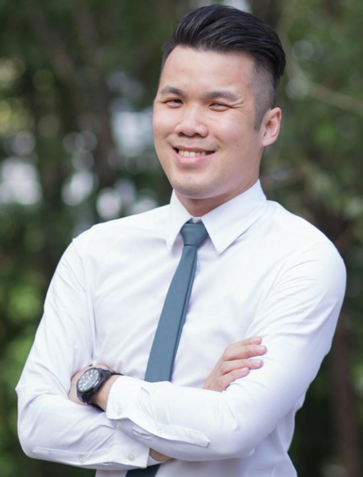 臨床心理師梁耀文.