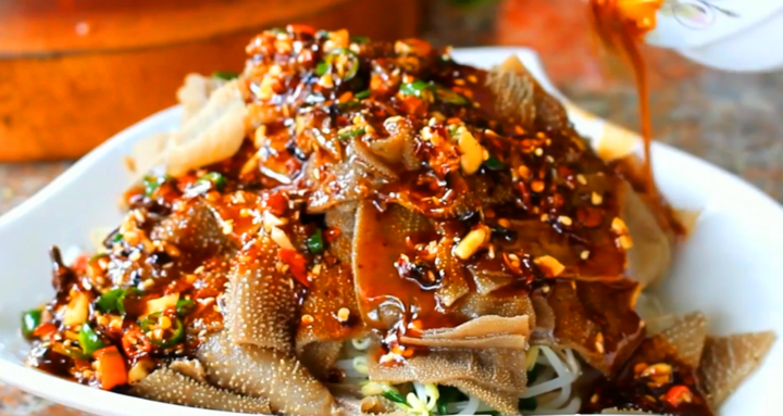 川渝火爆的凉拌毛肚家常做法,毛肚麻辣脆口,做法简单3分钟搞定