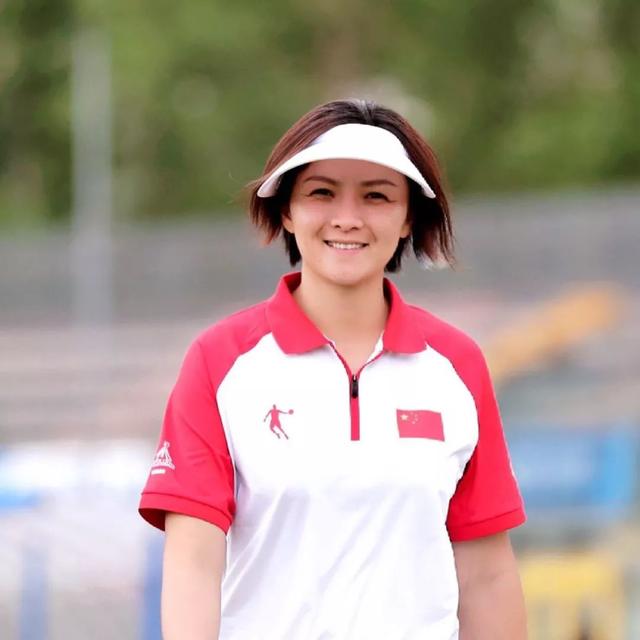 曾是吴承瑛迷妹还师从过穆里尼奥如今她志在率申花女足冲甲
