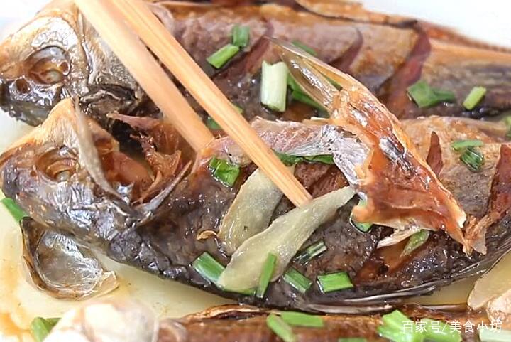 腌鱼时千万别直接腌教你一招先腌后晒鱼肉紧实好吃无腥味