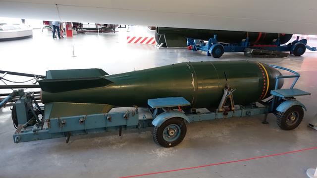 we177核炸弹红胡子战术核弹黄色太阳核炸弹当然,冷战导弹也是少不了的