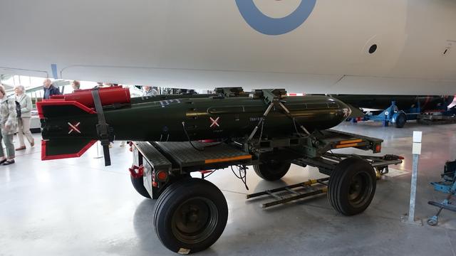 红胡子战术核弹黄色太阳核炸弹当然,冷战导弹也是少不了的寻血犬防空