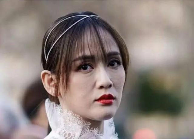 40岁女星未修图,赵薇俞飞鸿脸下垂,陈乔恩面松弛,哪有中年少女