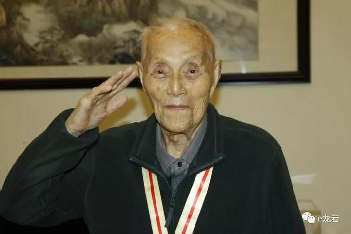 2016年11月记者在南京拍摄的张力雄老将军