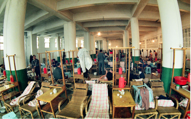 江南星澡堂休息厅