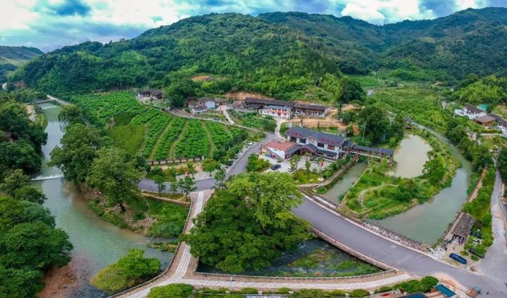 地处晋安区寿山乡的九峰村 是福州著名的"网红村"
