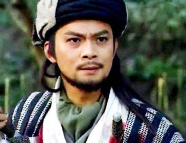 4个不同版本"乔峰",前三位都很经典,唯独他是来搞笑的?