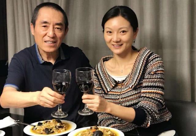 那就是現任妻子陳婷,張藝謀在和肖華離婚11年後