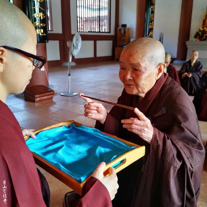 江西曹山宝积寺方丈图片