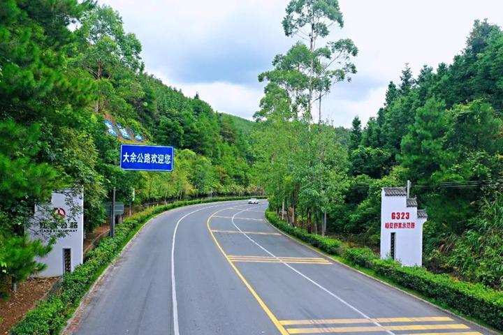 g323大余县路段,赣州通往广东韶关的交通要道.