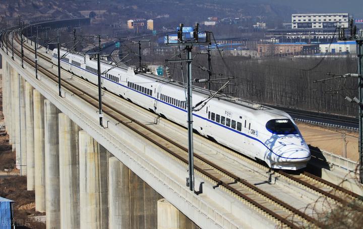 河南洛平漯周高铁争取纳入国家规划洛阳避开郑州成为高铁枢纽站