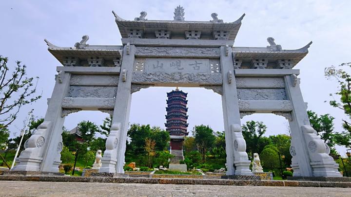 襄阳岘山处处是名胜遍身皆古迹可谓一石一古迹一木一景观