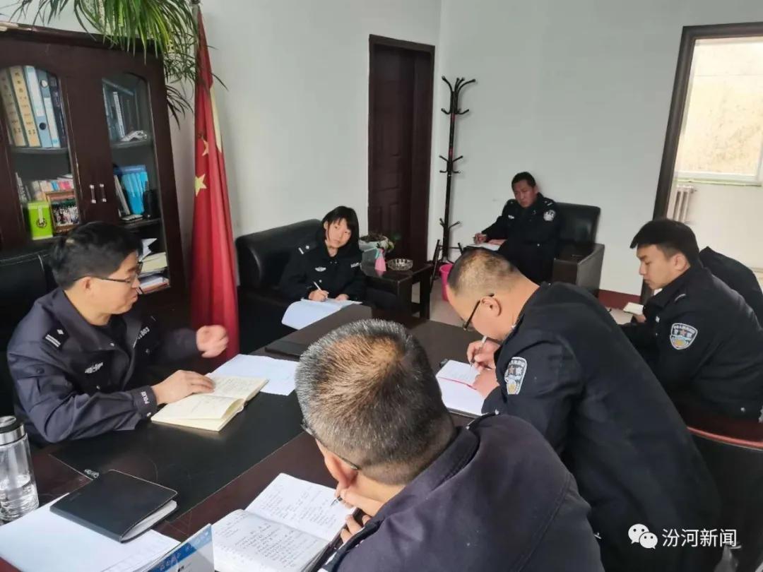 百日攻坚战专项行动部署,近日,沁县漳源派出所在辖区内开展了一系列社