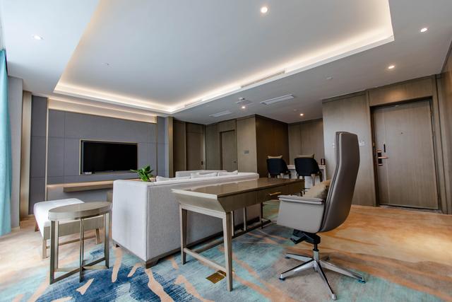 遵投丽呈酒店尾牙宴一年一期向光而行