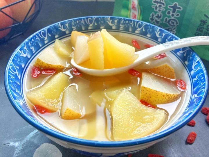 难度分析:苹果和雪梨都要洗净去皮,红枣需要去核,制作难度较高.