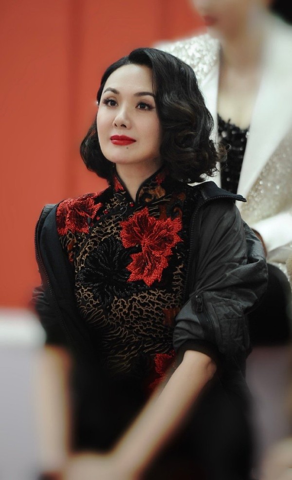 她除了是郭晓东的老婆,还是一位演员,出道20年了,什么代表作都没有