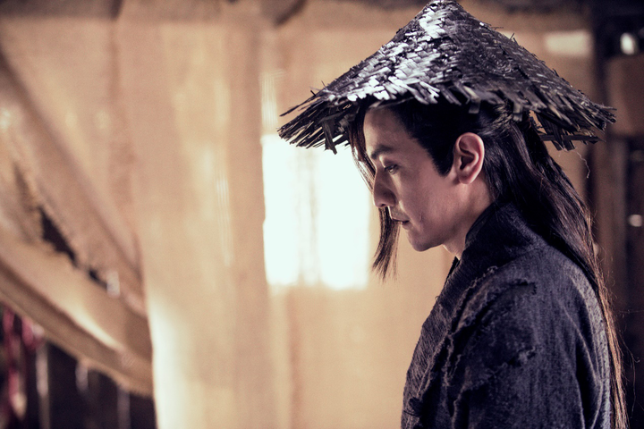 这部超好看的新派武侠电影《狂刀》26日登录爱奇艺,演绎大漠武侠风