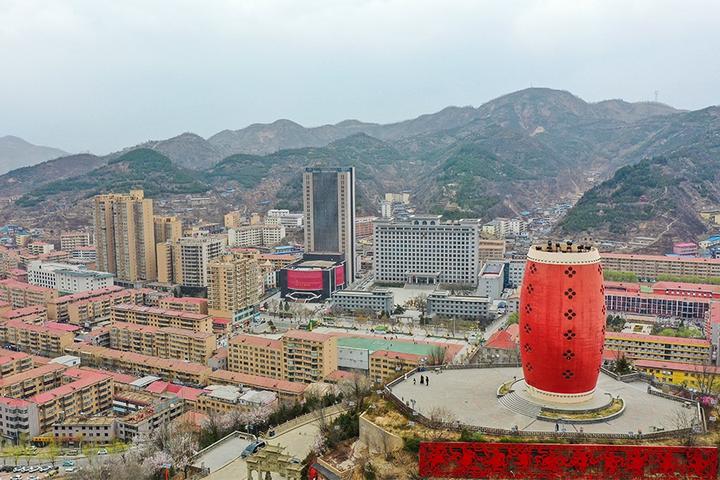 网络媒体革命老区行"网络主题采访活动走进延安市安塞区实地采访