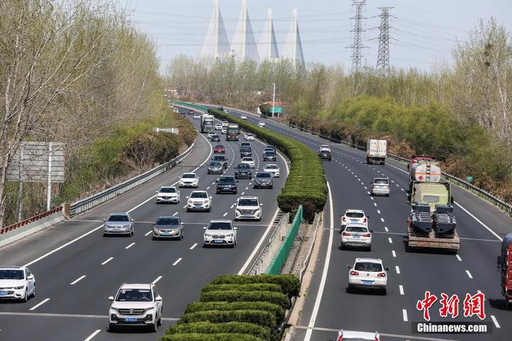 清明假期尾声中国铁路迎来返程客流高峰组图