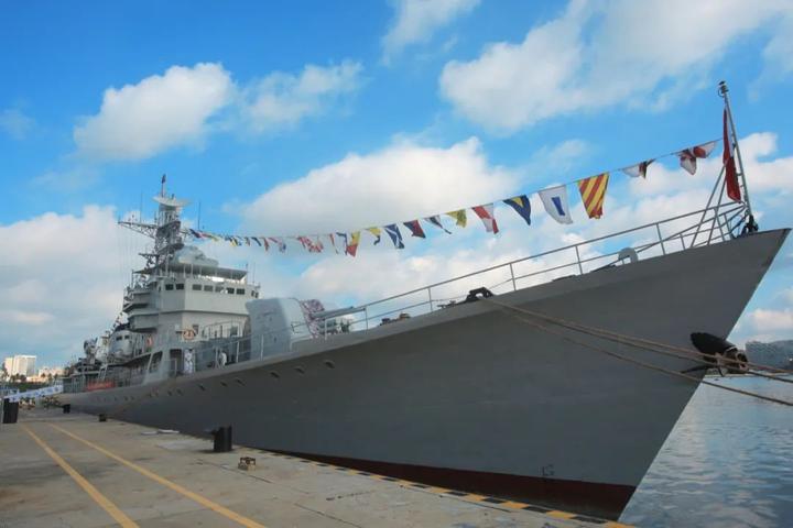 丹东舰退役!服役36年,"老兵"再见