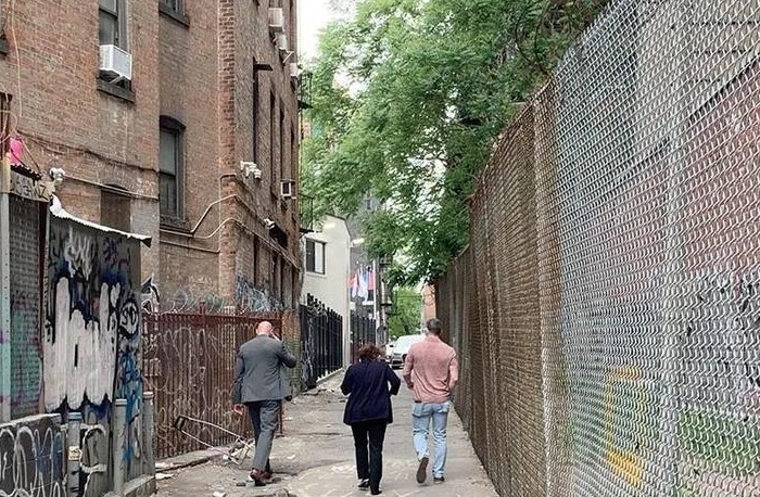 曼哈顿华埠公园爆凶案,非裔男遭刀捅身亡,华男晨跑现场目击