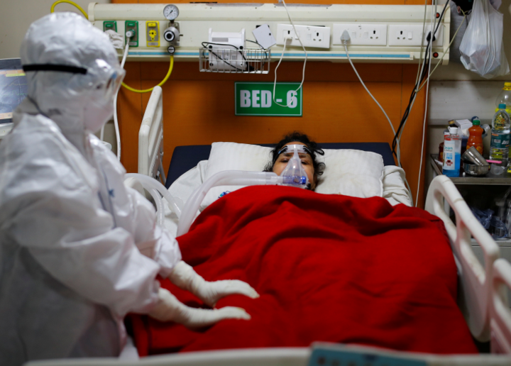 印度医学会:印度近1300名医生在疫情期间死亡