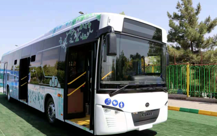 伊朗国产电动公交车在马什哈德揭幕|视频